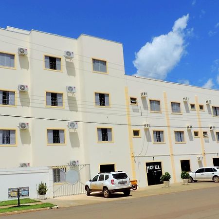 Hotel Pequeno Mundo 2 Campo Verde Екстериор снимка